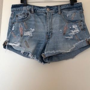 American Eagle high waisted shorts!!